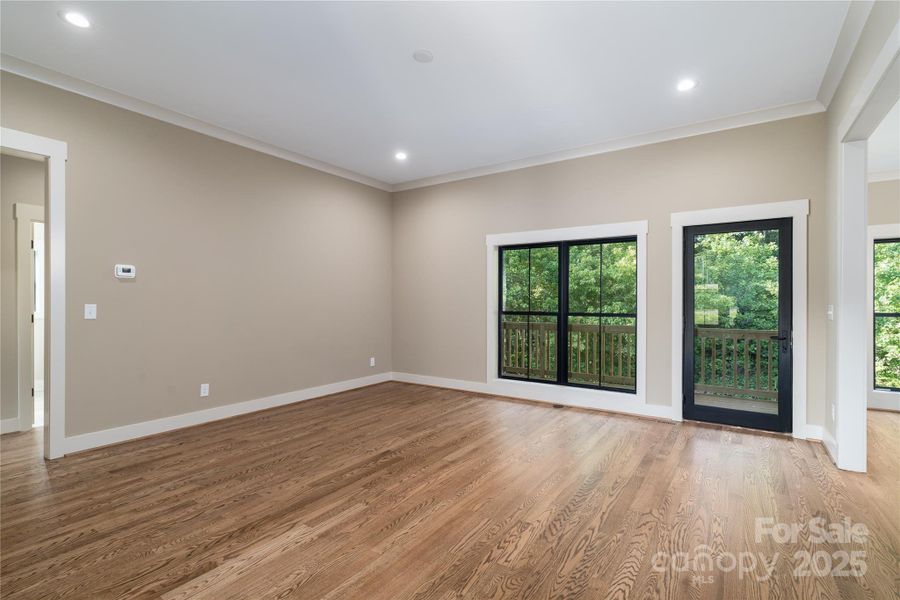 Spacious, unfurnished interior of a new home in , Maiden (Image 24).