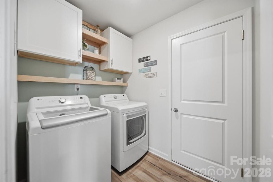 Furnished interior view inside a new home in Legacy Ridge, Catawba (Image 29). Furnished interior view inside a new home in Legacy Ridge, Catawba (Image 29).