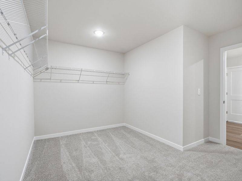 Spacious, unfurnished interior of a new home in Avalon Place - Signature Series, Durham (Image 21).