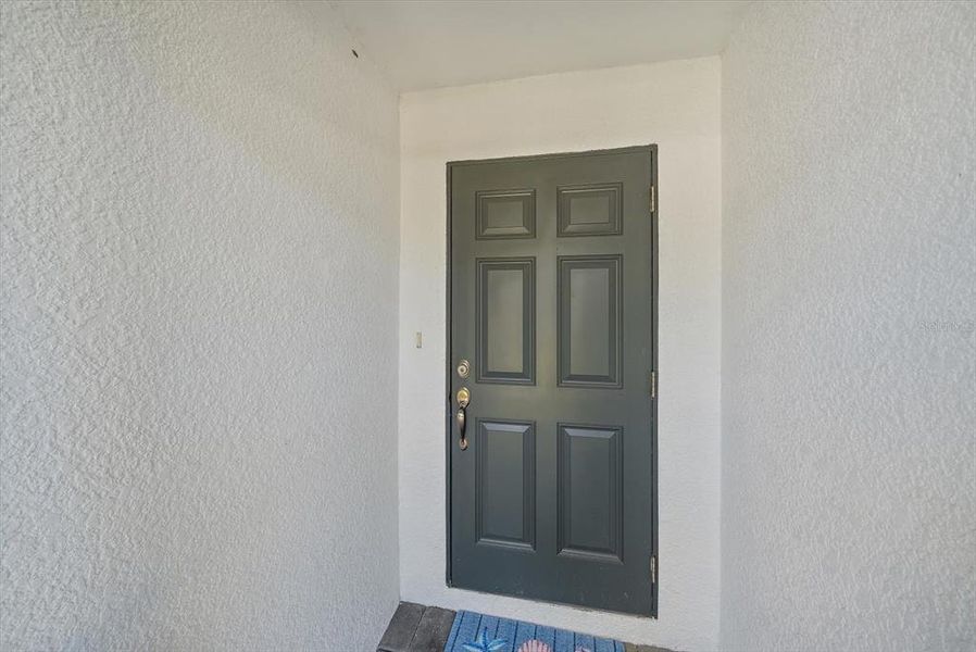 Exterior details and patio area of a home in , Port Charlotte (Image 28).