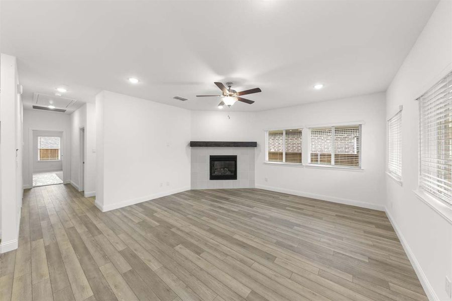 Representative unfurnished interior of a home built from the Aston Park by Pacesetter Homes in Keeneland, Aubrey (Image 21). Representative unfurnished interior of a home built from the Aston Park by Pacesetter Homes in Keeneland, Aubrey (Image 21).