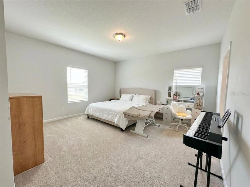 Furnished interior view inside a new home in , Ocala (Image 14).