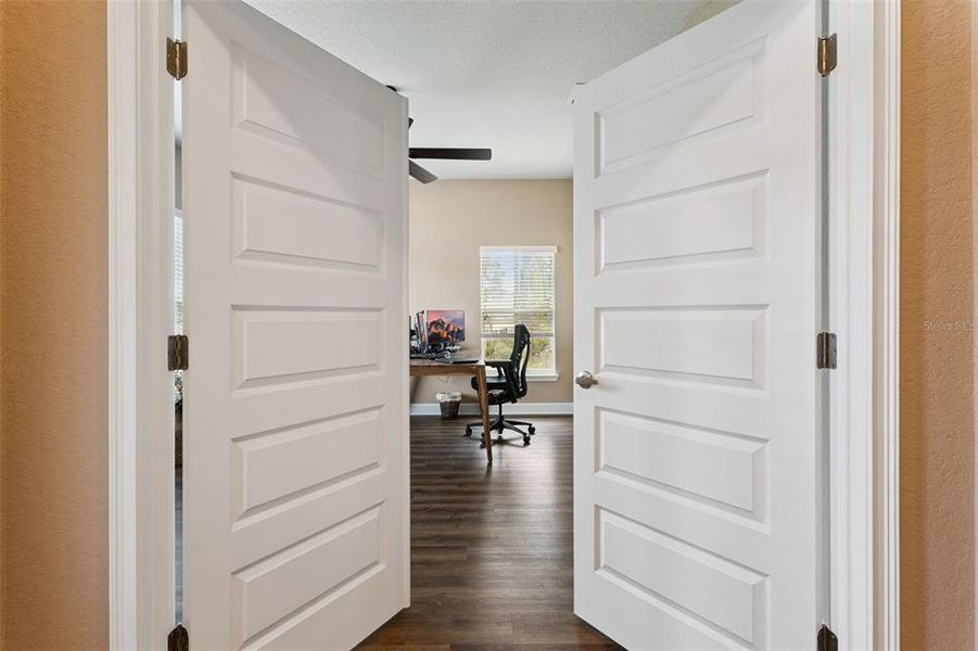 Furnished interior view inside a new home in Royal Highlands, Weeki Wachee (Image 5).