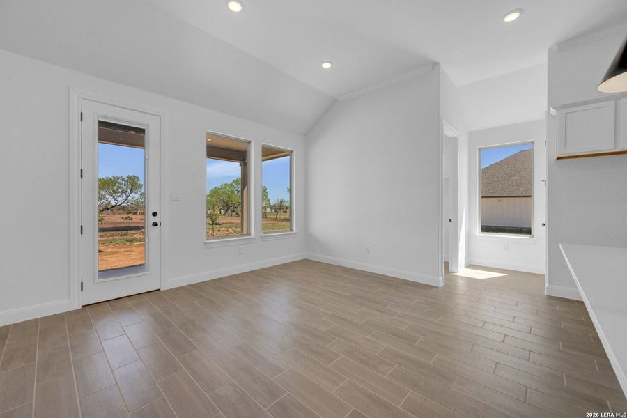 Spacious, unfurnished interior of a new home in Preserve at Annabelle Ranch, San Antonio (Image 21).