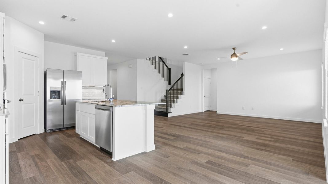 Representative furnished interior of a home built from the Jackson by D.R. Horton in Grand Cay Harbour, Texas City (Image 8). Representative furnished interior of a home built from the Jackson by D.R. Horton in Grand Cay Harbour, Texas City (Image 8).