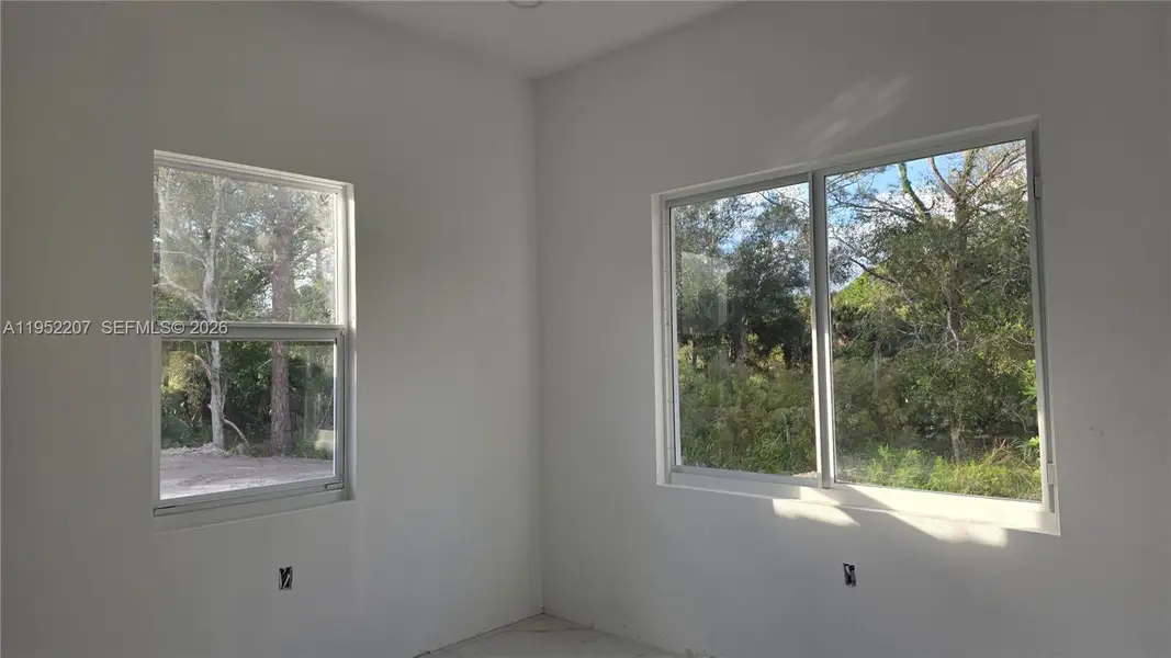 Spacious, unfurnished interior of a new home in , Clewiston (Image 3).
