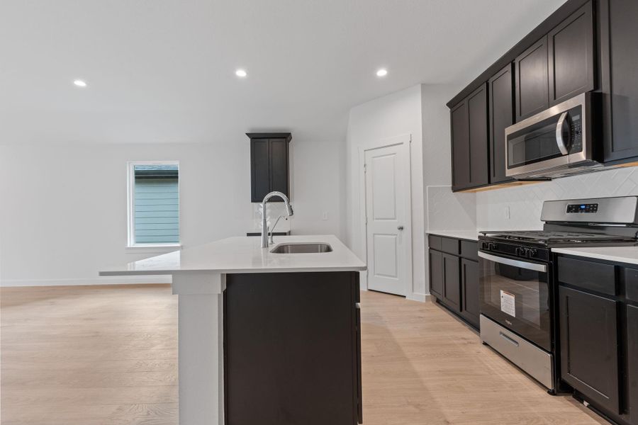 *Images and 3D tour are for illustration only and options may vary from home as built. *Images and 3D tour are for illustration only and options may vary from home as built.