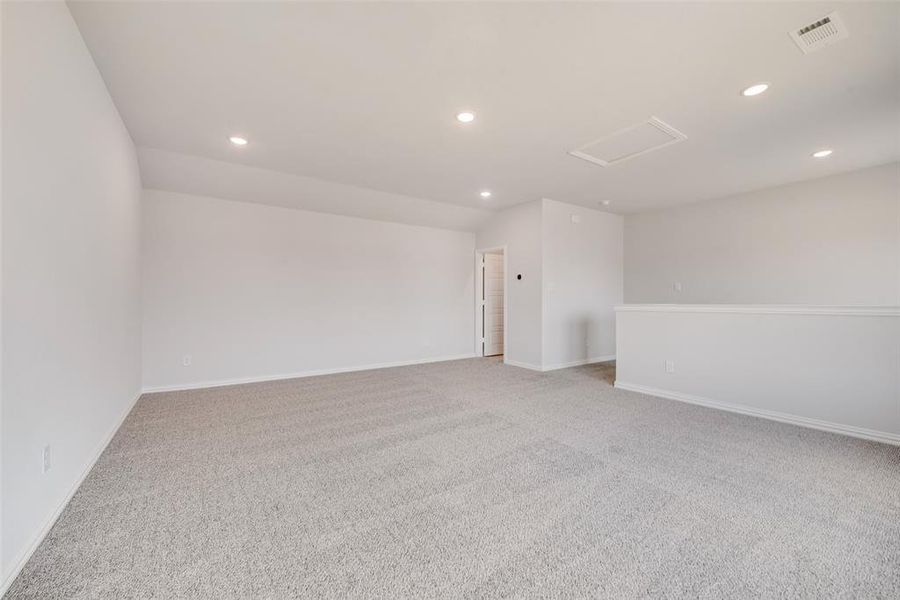 Spacious, unfurnished interior of a new home in Creekside of Crowley, Crowley (Image 24). Spacious, unfurnished interior of a new home in Creekside of Crowley, Crowley (Image 24).