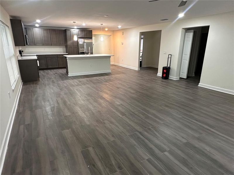 Spacious, unfurnished interior of a new home in , Apopka (Image 16).
