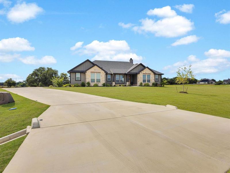 Image 38 of a home in Regent Park.