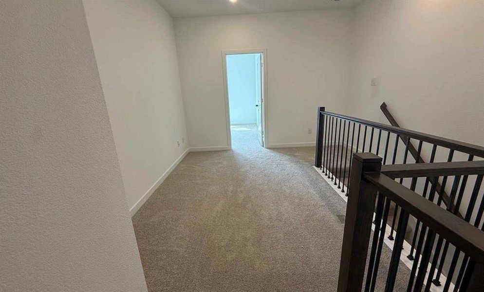 Spacious, unfurnished interior of a new home in Collin Creek, Plano (Image 12).