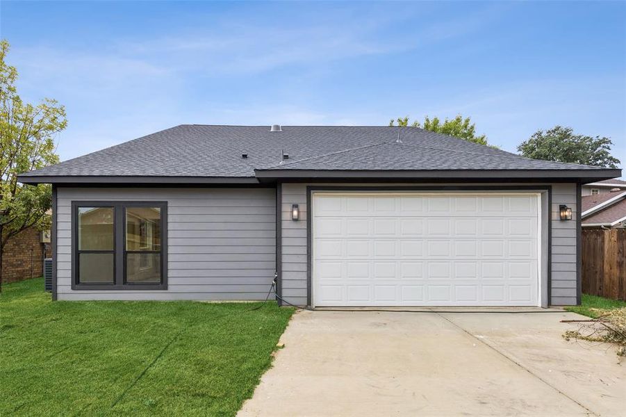Exterior details and patio area of a home in , Mesquite (Image 24).