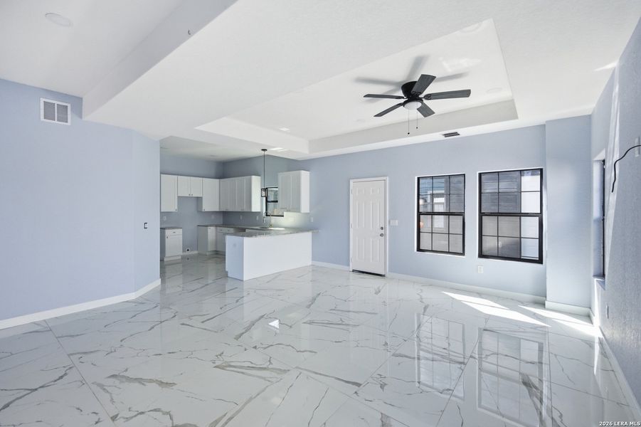 Spacious, unfurnished interior of a new home in , San Antonio (Image 15).
