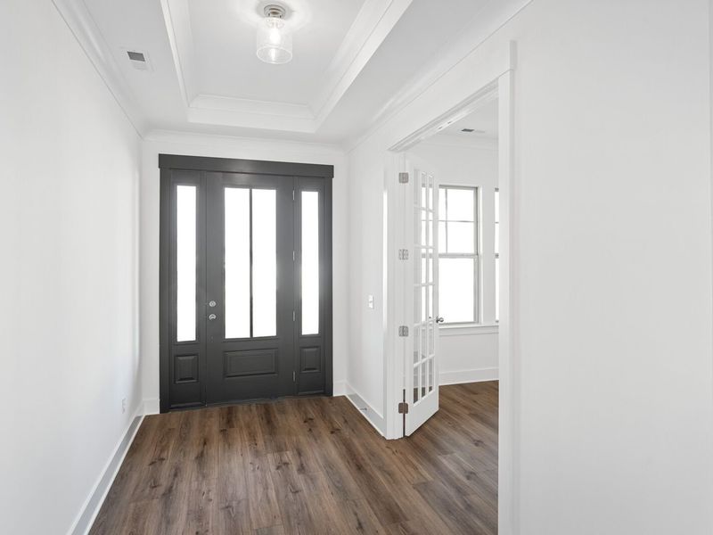 Spacious, unfurnished interior of a new home in Shelton Square, Murfreesboro (Image 25).