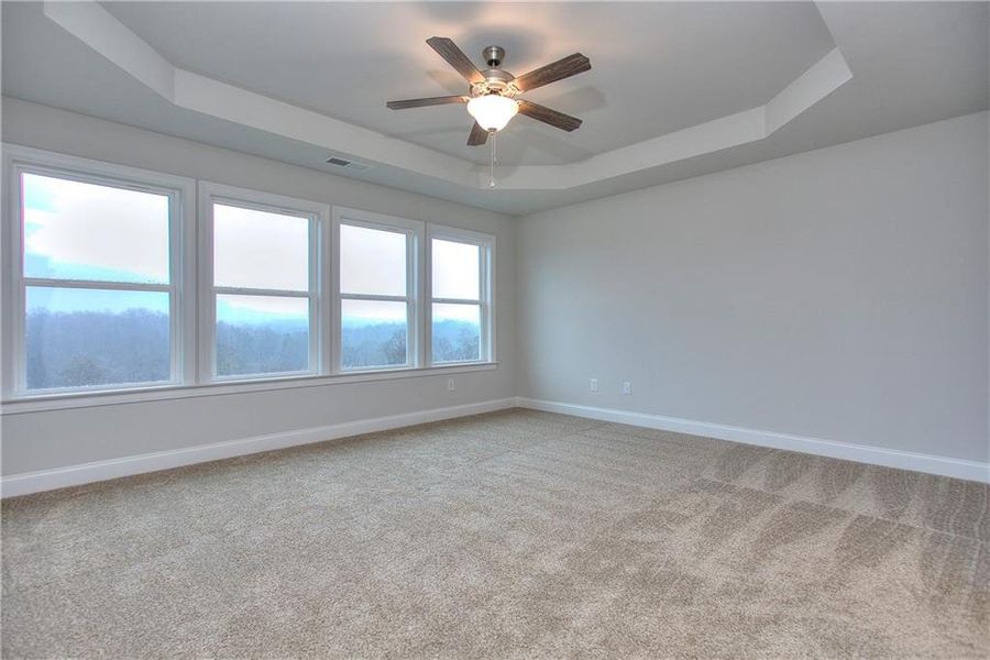 Spacious, unfurnished interior of a new home in , Homer (Image 20).