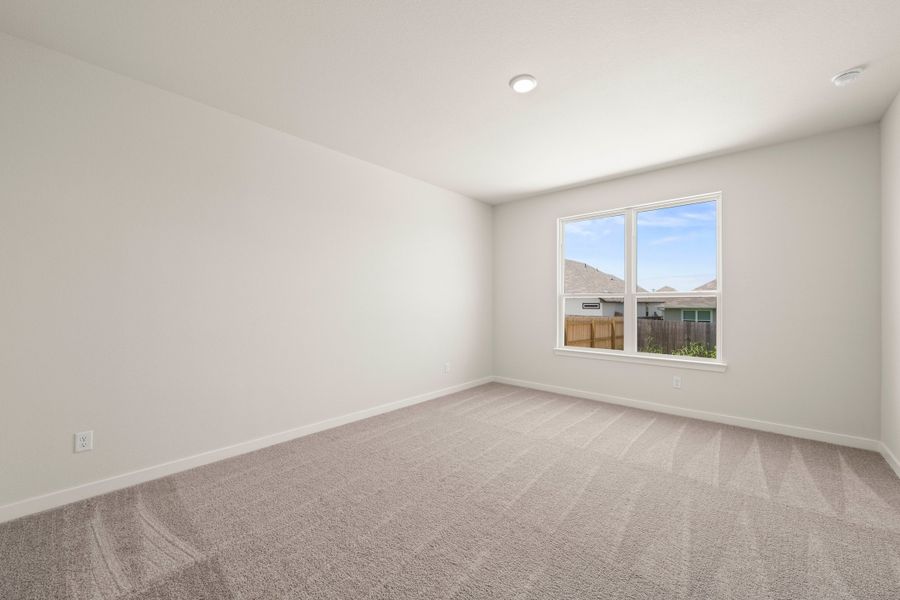 Spacious, unfurnished interior of a new home in South Pointe, Temple (Image 8).