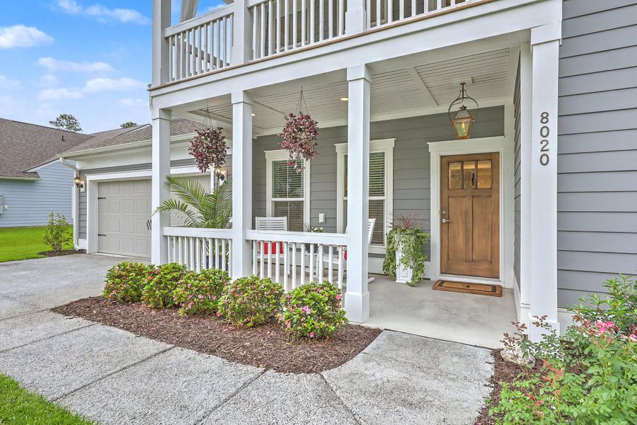 Exterior details and patio area of a home in Sea Island Preserve, Johns Island (Image 33).