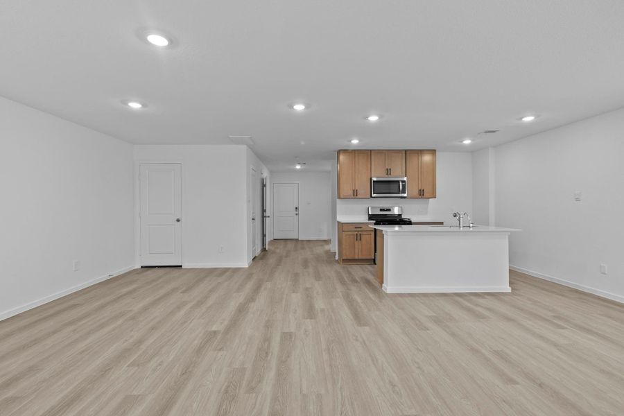 Spacious, unfurnished interior of a new home in Cypress Green, Hockley (Image 23).