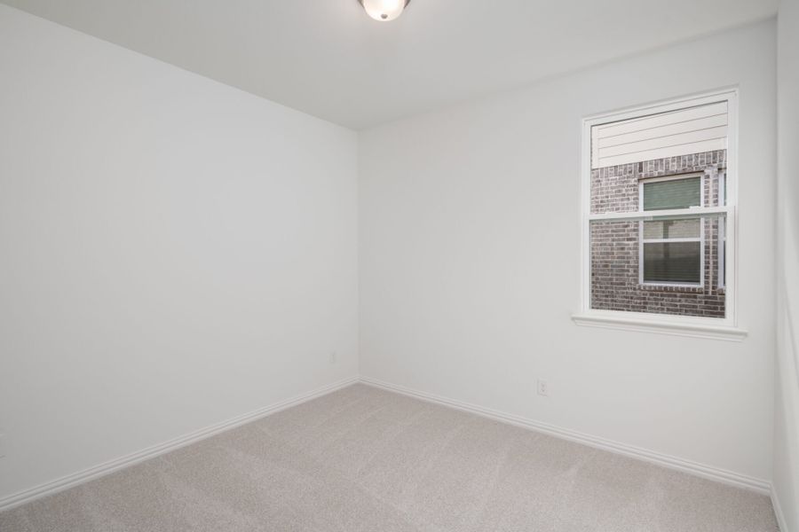 Spacious, unfurnished interior of a new home in Edgewater, Fate (Image 28).