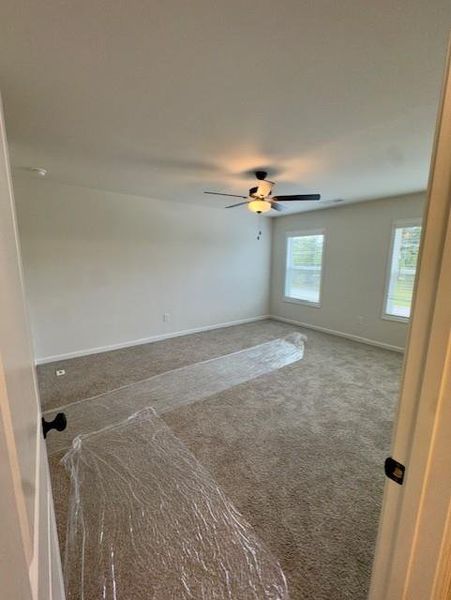 Spacious, unfurnished interior of a new home in Medlock Park, Austell (Image 49).