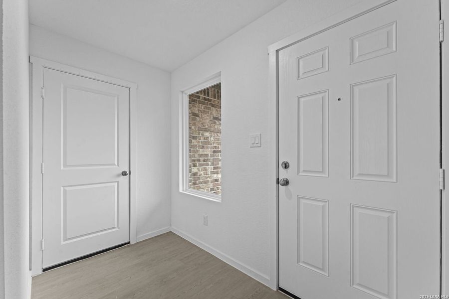 Spacious, unfurnished interior of a new home in Randolph Crossing, Converse (Image 12).