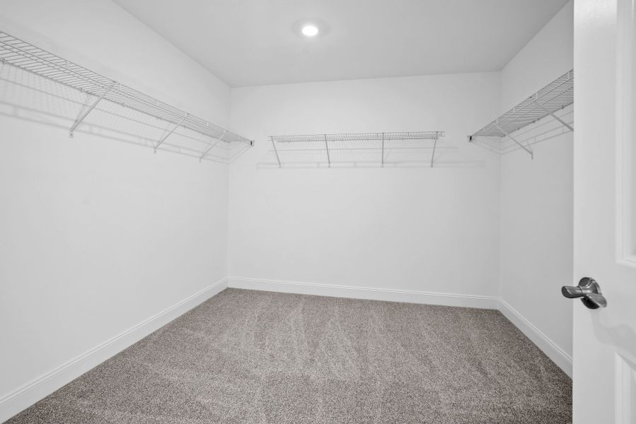 Spacious, unfurnished interior of a new home in Elmbrook, Indian Trail (Image 19).