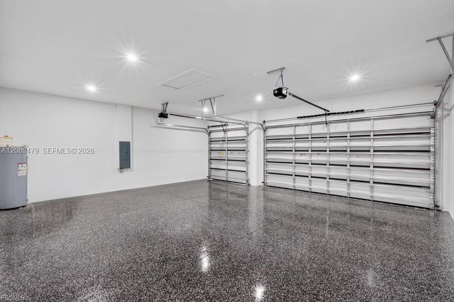 Spacious, unfurnished interior of a new home in , Cape Coral (Image 22). Spacious, unfurnished interior of a new home in , Cape Coral (Image 22).