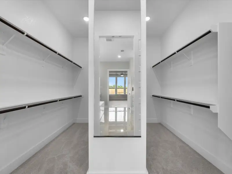 Furnished interior view inside a new home in Sienna 60’, Missouri City (Image 9). Furnished interior view inside a new home in Sienna 60’, Missouri City (Image 9).