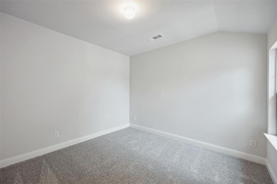 Spacious, unfurnished interior of a new home in Villas of Middleton, Plano (Image 8).