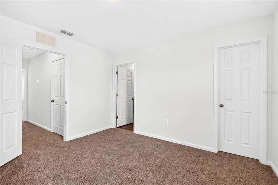 Spacious, unfurnished interior of a new home in , Middleburg (Image 10). Spacious, unfurnished interior of a new home in , Middleburg (Image 10).