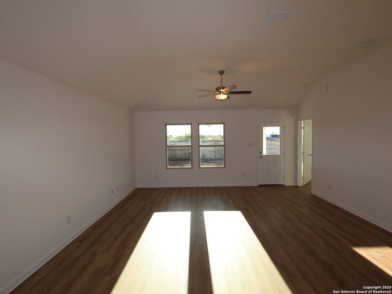 Spacious, unfurnished interior of a new home in Agave, San Antonio (Image 32).