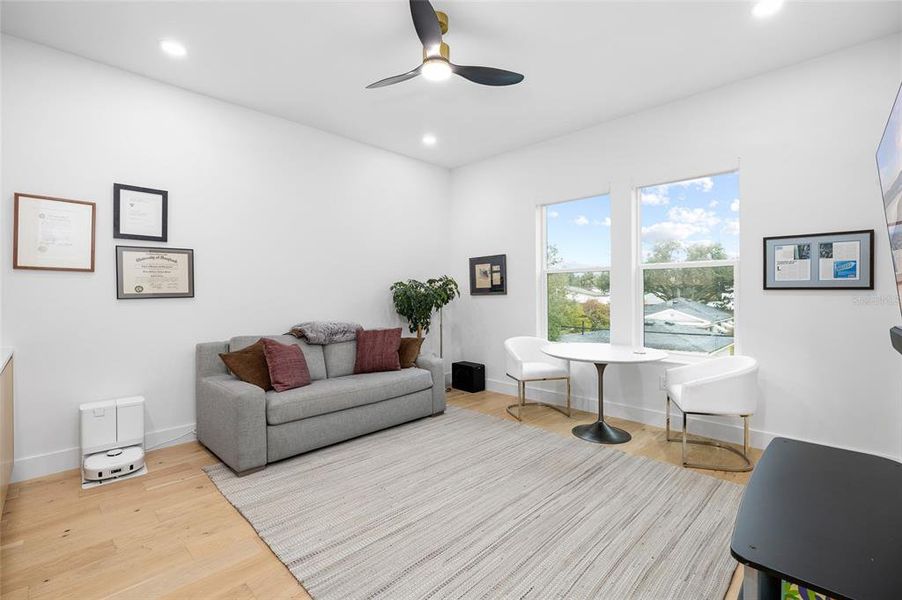 Furnished interior view inside a new home in , Tampa (Image 31).