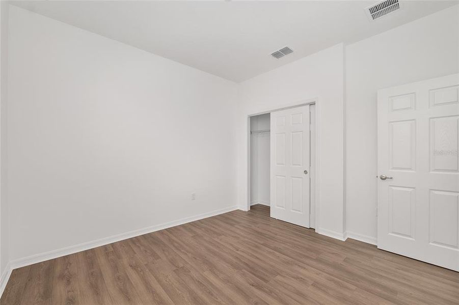 Spacious, unfurnished interior of a new home in , Ocala (Image 36).