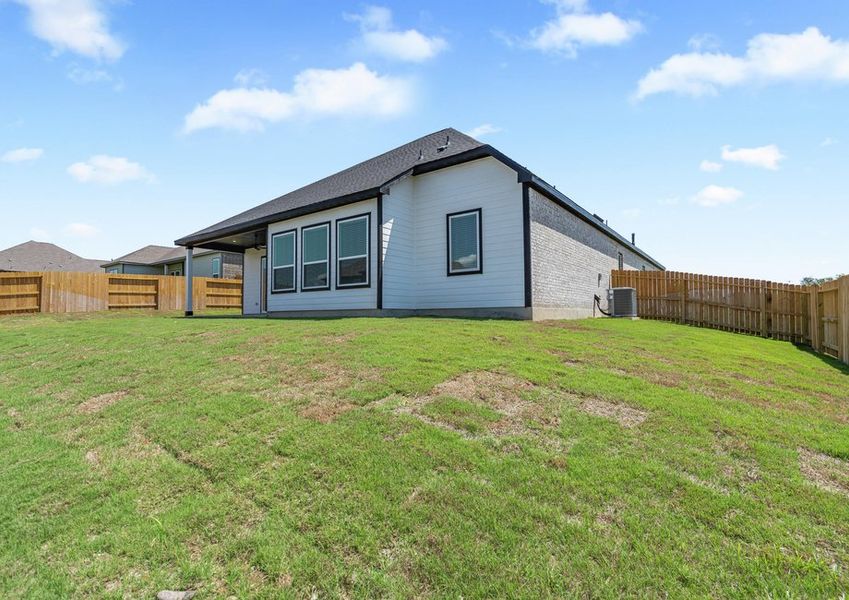 The Hanna has a large back yard. The Hanna has a large back yard.