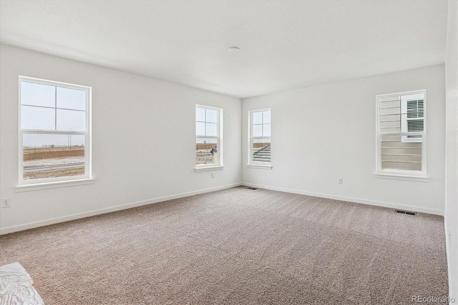 Spacious, unfurnished interior of a new home in The Summit at Meridian, Englewood (Image 12).