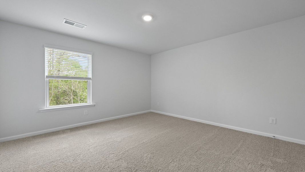 Spacious, unfurnished interior of a new home in The Ranch, Holly Hill (Image 29).