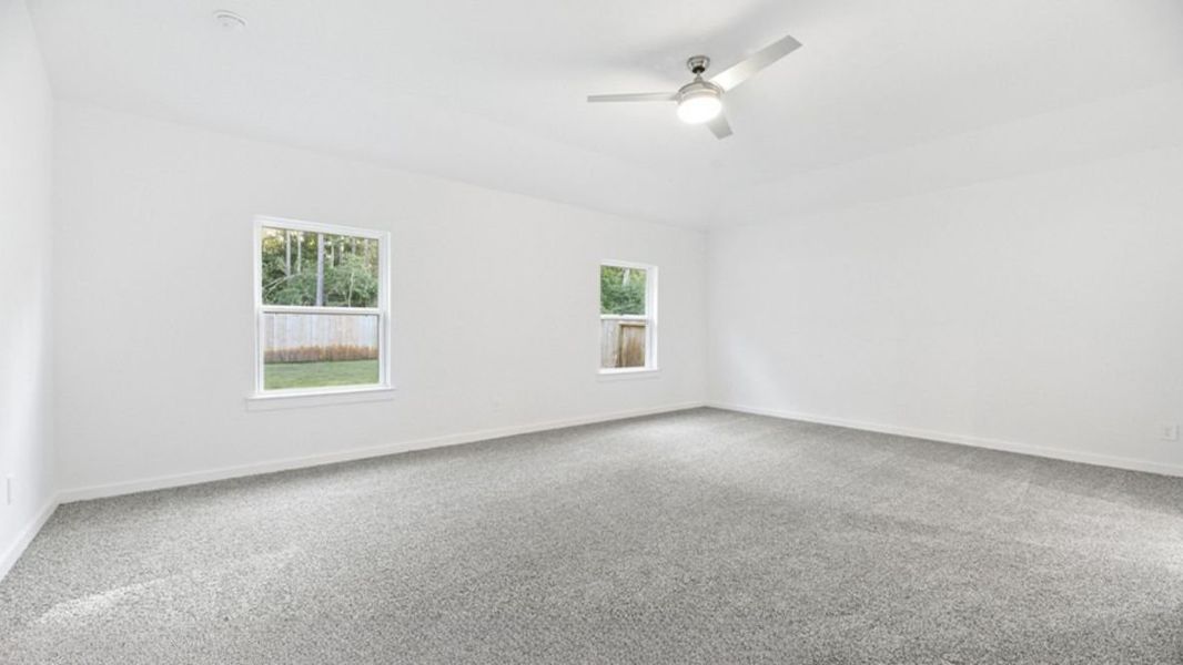 Spacious, unfurnished interior of a new home in The Landing at Hidden Lakes, McKinney (Image 10).