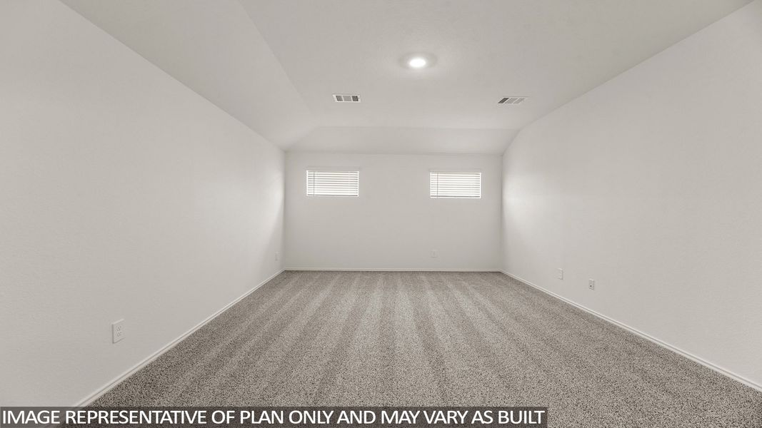 Spacious, unfurnished interior of a new home in River Ranch Trails, Dayton (Image 19).