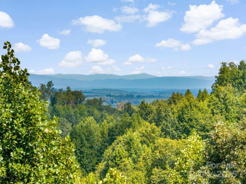 Multiple Mountain Range Views