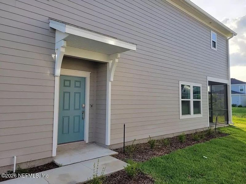 Exterior details and patio area of a home in , Jacksonville (Image 4).