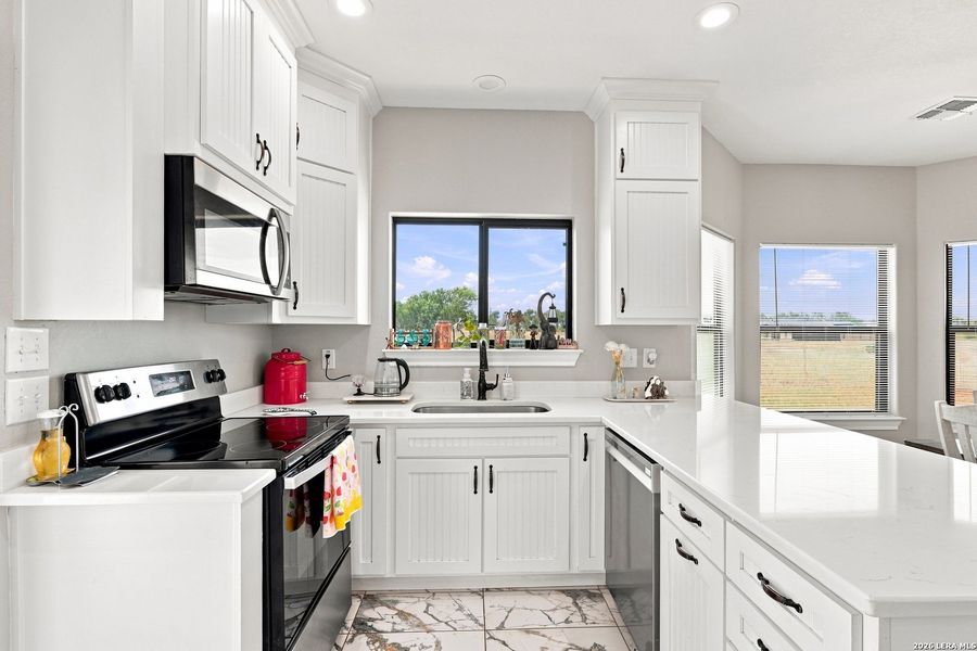 Furnished interior view inside a new home in , Von Ormy (Image 18).