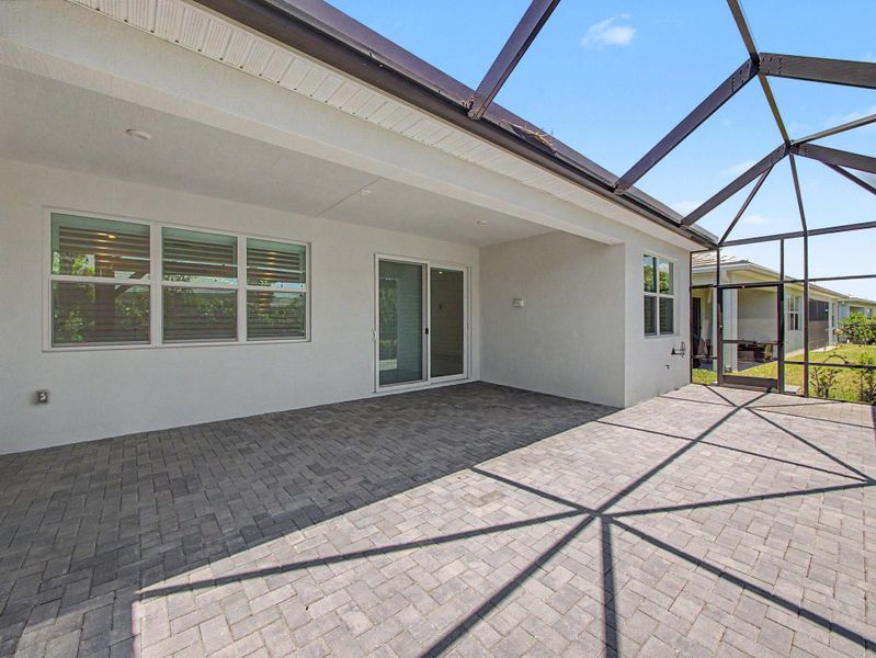 Covered/Screened Patio