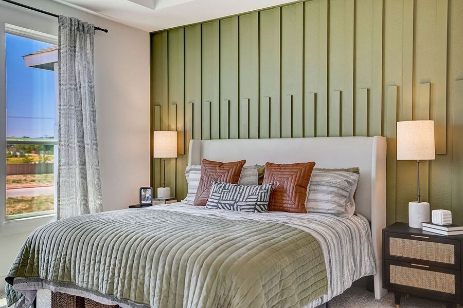 Representative furnished interior of a home built from the Comal by Pacesetter Homes in Avery Centre, Round Rock (Image 27).