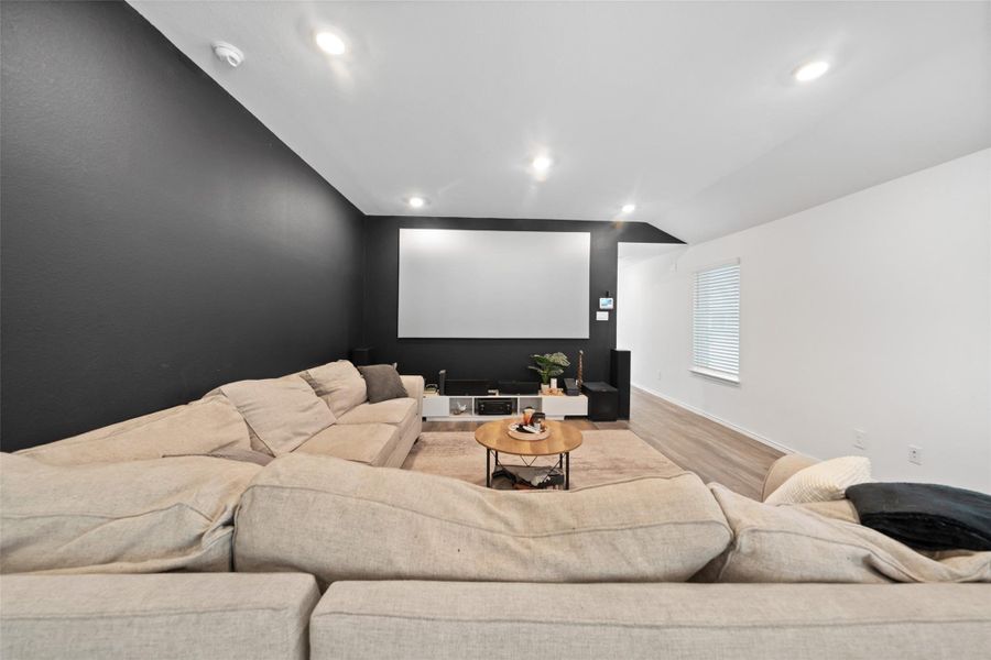 Plenty of options for furniture placement. Plenty of options for furniture placement.