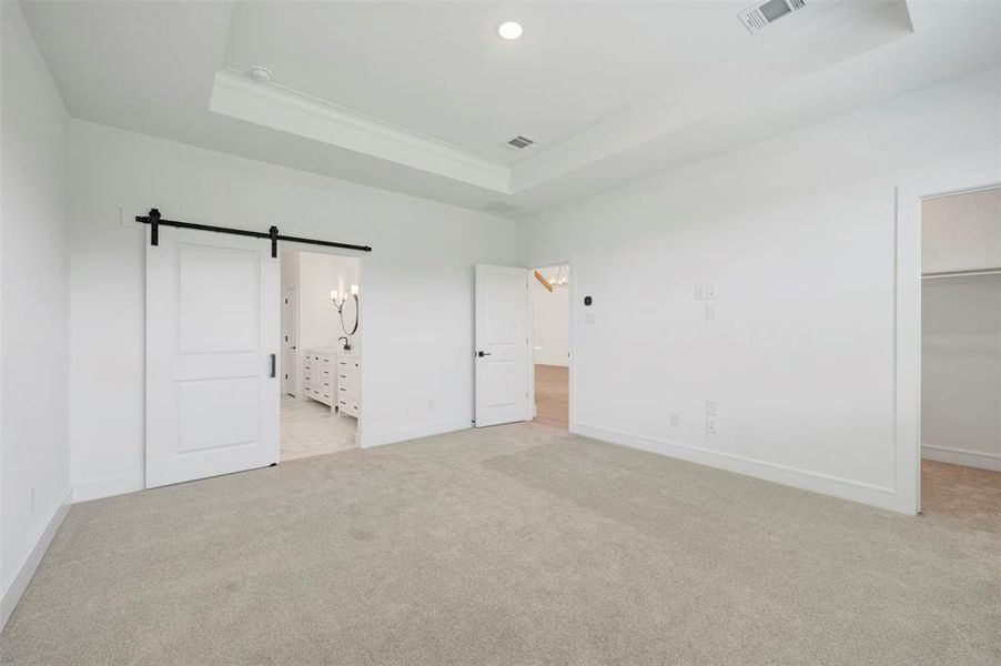Spacious, unfurnished interior of a new home in Timberbrook, Justin (Image 22).