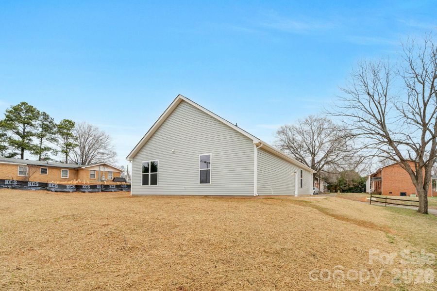 Exterior details and patio area of a home in , Monroe (Image 4).