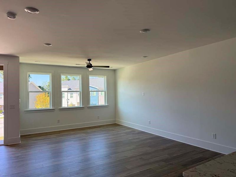 Spacious, unfurnished interior of a new home in Park Vue, Atlanta (Image 27). Spacious, unfurnished interior of a new home in Park Vue, Atlanta (Image 27).