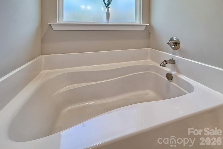 Close-up of interior finishes inside a home in , Kershaw (Image 21).