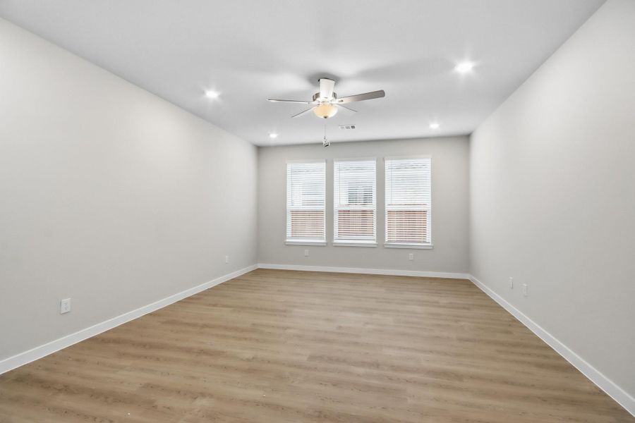 Spacious, unfurnished interior of a new home in Audubon, Magnolia (Image 15).