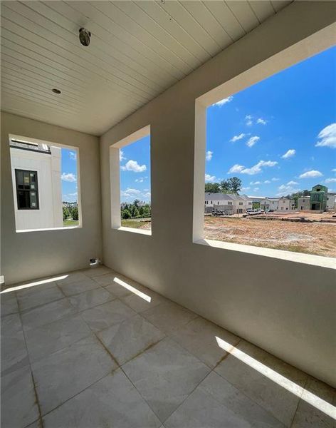 Image 15 of a home in .